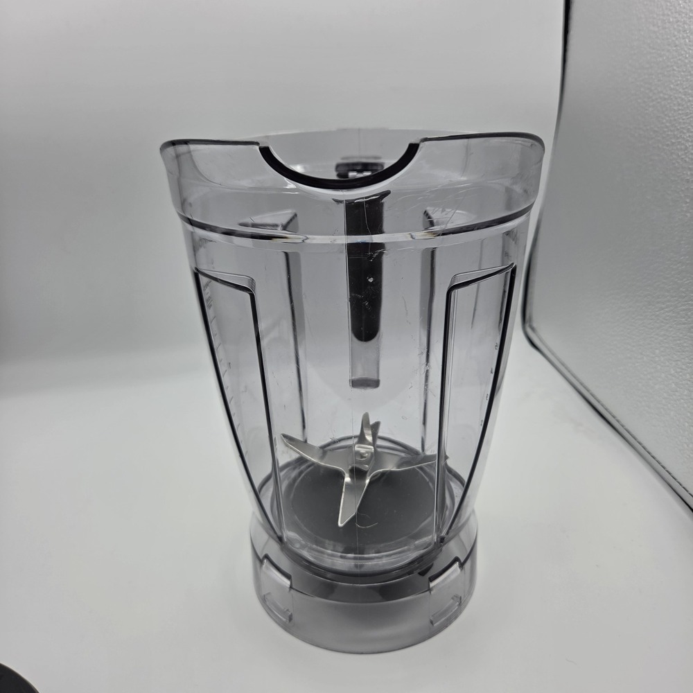 NutriBullet Blender Replacement 56oz 7-Cup Pitcher with Lid and Blade - Picture 10 of 10